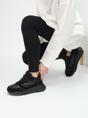 Кроссовки женские зимние