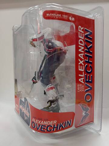Фигурка Александр Овечкин Хоккеист NHL Series 17