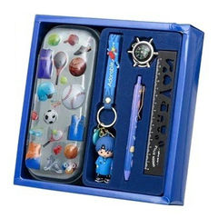 
          Канцелярский набор Basir с цветным брелоком, пеналом, ручкой, линейкой и компасом, ассорти