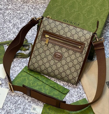 Сумка-мессенджер Gucci GG Supreme