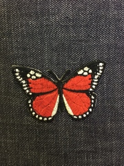Нашивка в виде бабочки