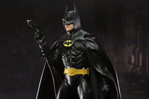 Фигурка Бэтмен Майкл Китон из фильма Batman 1989 Neca