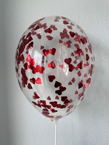 Шар с конфетти, красный сердечки 12"