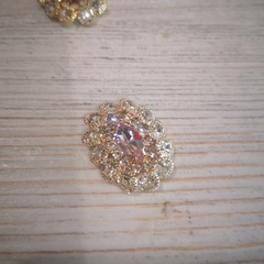 Стразы на цапах пришивные. Кабошон овал. Розовый кварц.