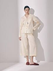 ISLA suit in ivory