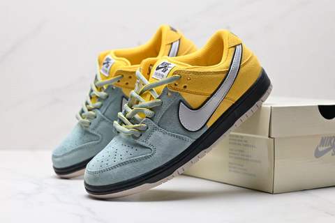 Nike SB Dunk Low 'Muni' 