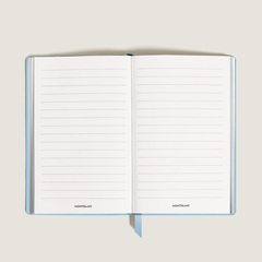 Блокнот большого размера, бледно-голубой цвет, страницы в линейку.