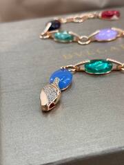 Комплект украшений колье + серьги в стиле BVLGARY