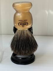 Помазок Omega  натуральный барсук смола желтая