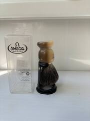 Помазок Omega  натуральный барсук смола желтая