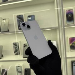 iPhone 15, 512 ГБ б/у