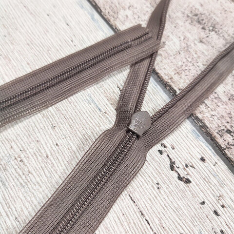 Молния потайная пластиковая YKK 50-69 см