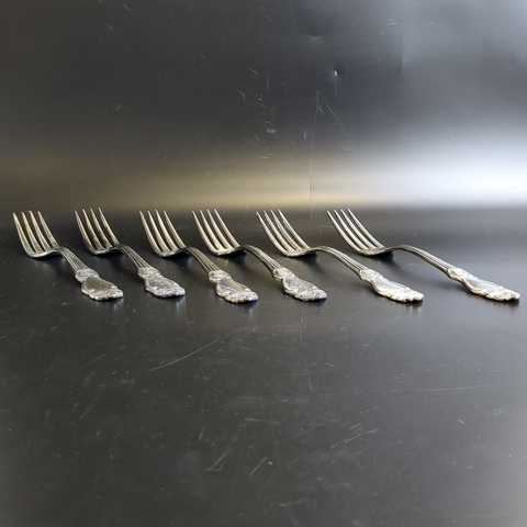 Набор из 6 столовых вилок Роза - мельхиор - МНЦ - Кольугино - СССР