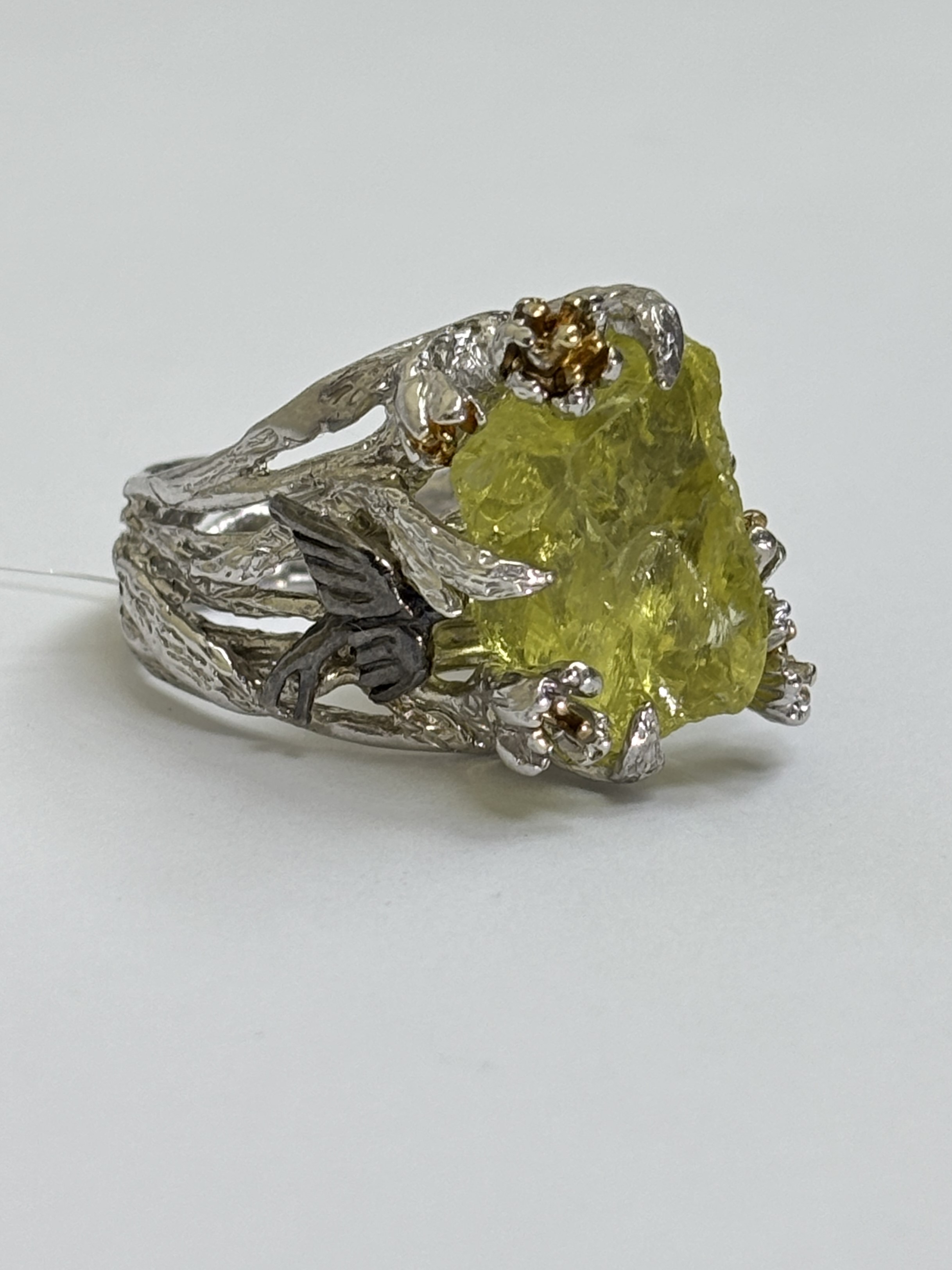 Кварц лимон (кольцо из серебра)