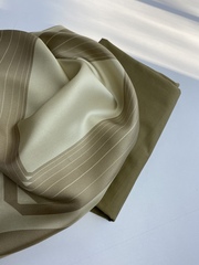 Шёлковый платок Tom Ford, Квадрат, горчично-песочный, не подшитый