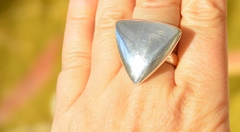 Треугольник  (кольцо из серебра)