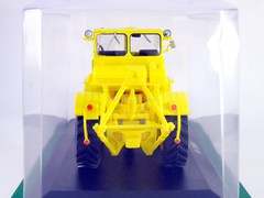 Tractor K-700 Kirovets yellow 1:43 Hachette #7