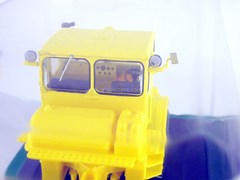 Tractor K-700 Kirovets yellow 1:43 Hachette #7