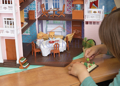 Кукольный домик со светом с полным комплектом мебели Anbeya family 015-13