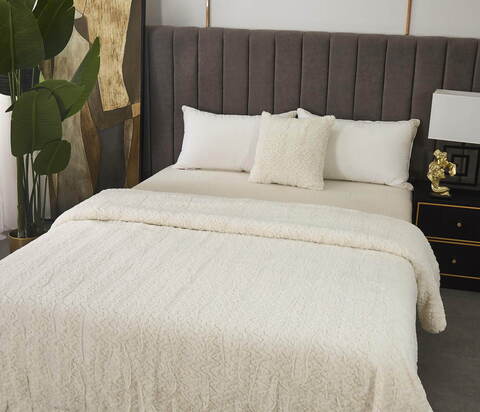 Плед 210х230 Sofi De MarkO Теодор белый