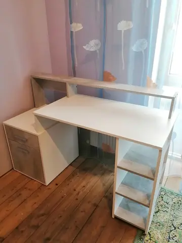 Стол компьютерный с надстройкой Лайф белый / бетон