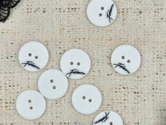 Пуговицы, d 2,1 см, белый