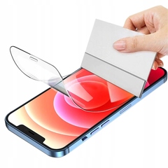 Наклейка гидрогелевой пленки на смартфон (пленка входит в стоимость)