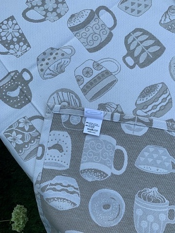 Скатерть 135x220 Dreams Gobelin Tazze