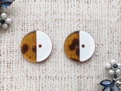 Пуговицы костюмные, d 2,5 см