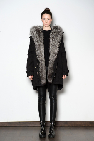 Парка из хлопковой ткани, съемная подстежка, отделка лиса.