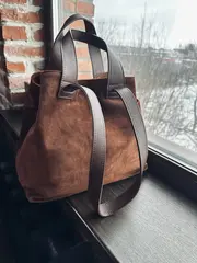 Женская сумка-шоппер из натуральной замши и кожи коричневого цвета