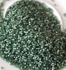 DB-2190 Бисер цилиндрический Миюки делика 11/0 /Miyuki delica 11/0 Duracoat SF S/L Dyed Laurel