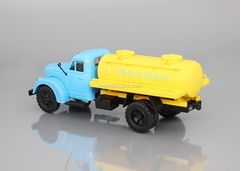 UralZIS-355M ACPT-2,2 tanker Milk 1:43 DeAgostini Auto Legends USSR Trucks #25