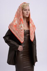 Платок «Русская резьба по кости»