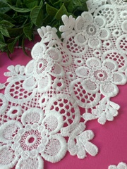 Кружево, белое ажурное, для рукоделия, ширина 14 см, длина 2 м