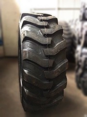 Шина 16.9-28 Roadguider 16 слоёв УСИЛЕННАЯ БОКОВИНА клюшка