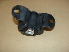 Опора двигателя передняя (подушка) УАЗ (дв.УМЗ-4213, ЗМЗ-409)