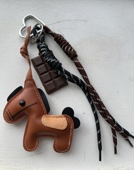 Оригинальный подвес ЛОШАДКА (обвес-брелок) для сумки многосоставной