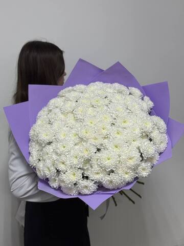 букет из 25-ти белых хризантем