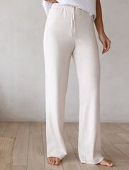 Прямые брюки из фактурного трикотажа в рубчик  D44.121 (109980)