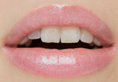 El Corazon Блеск для губ Shine  SH 26 белый перламутр с серебром