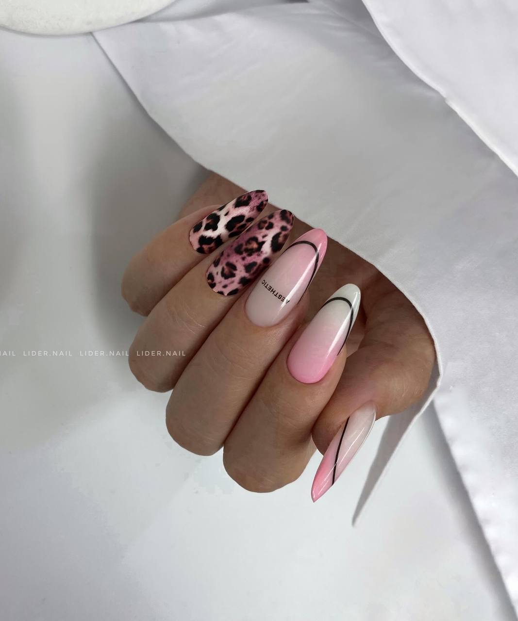 Пленки для маникюра IBDI NAILS 31 PINK LEO