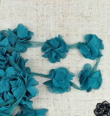 Тесьма текстиль цветок на сетке, ш. 6,5 см, морская волна