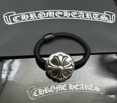 rezinka-dlya-volos-s-krugloj-podveskoj-chrome-hearts