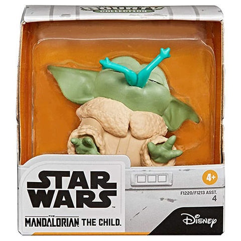 Фигурка Star Wars Bounty Collection Mandalorian Baby Yoda Froggy Snack