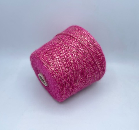 G&G Filati (пр.Италия),art-Soffice 300/100гр,60%Меринос 25%Шелк 15% Люрекс , цвет-Розовый+люрекс. арт.28028