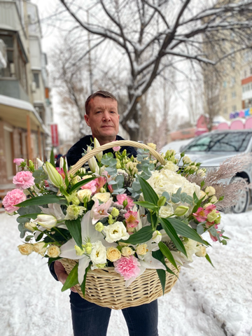 Цветы в корзине «Аська»
