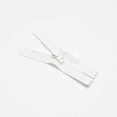 Молнии/Трактор н/р № 3/8,5см белый 501