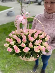 Корзина 50 роз Кения 32 см