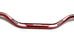 Руль Belta переменного сечения красный